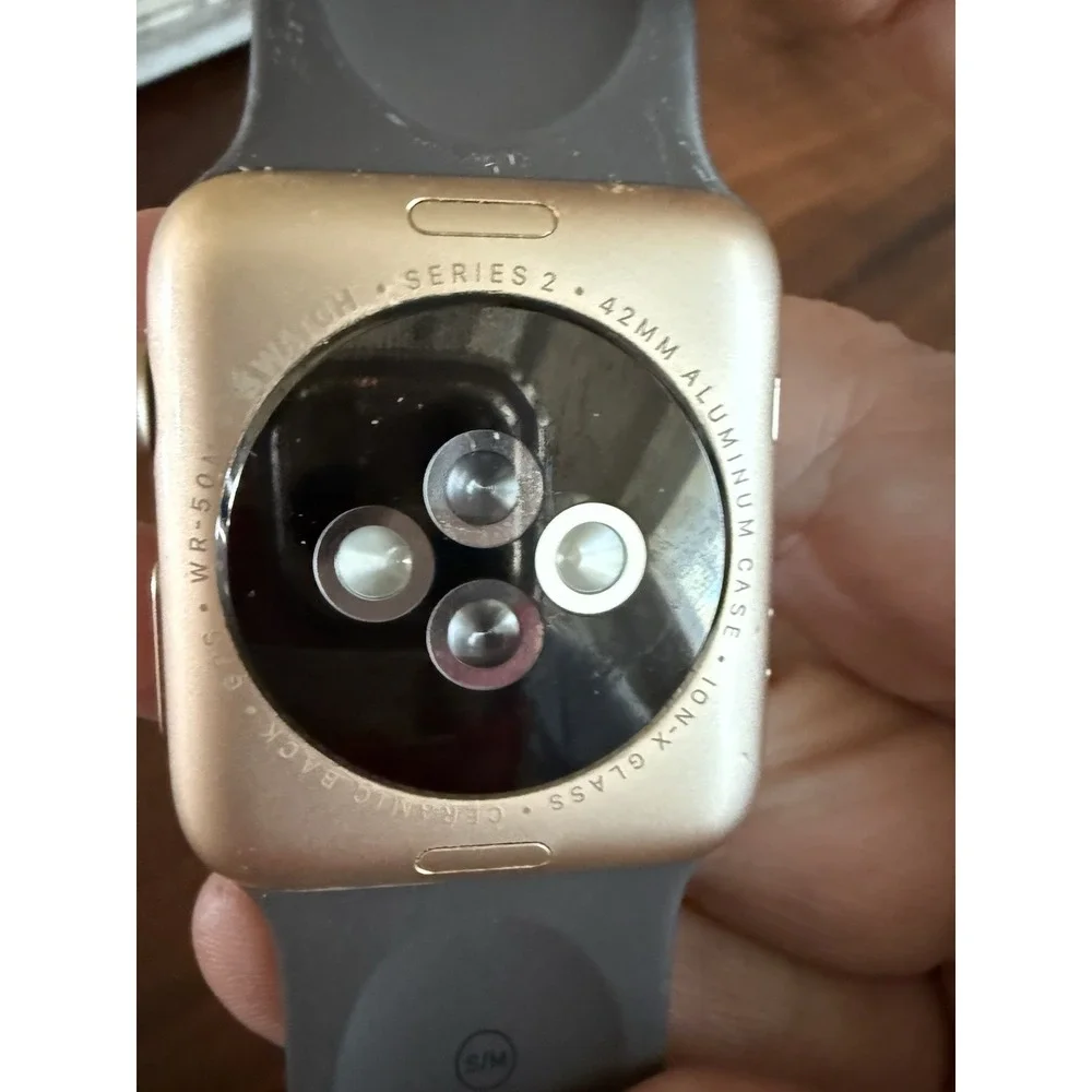 Apple Watch Series‎ 2 42mm Gold Aluminum Case Cocoa Sport Band GPS Ceramic Back